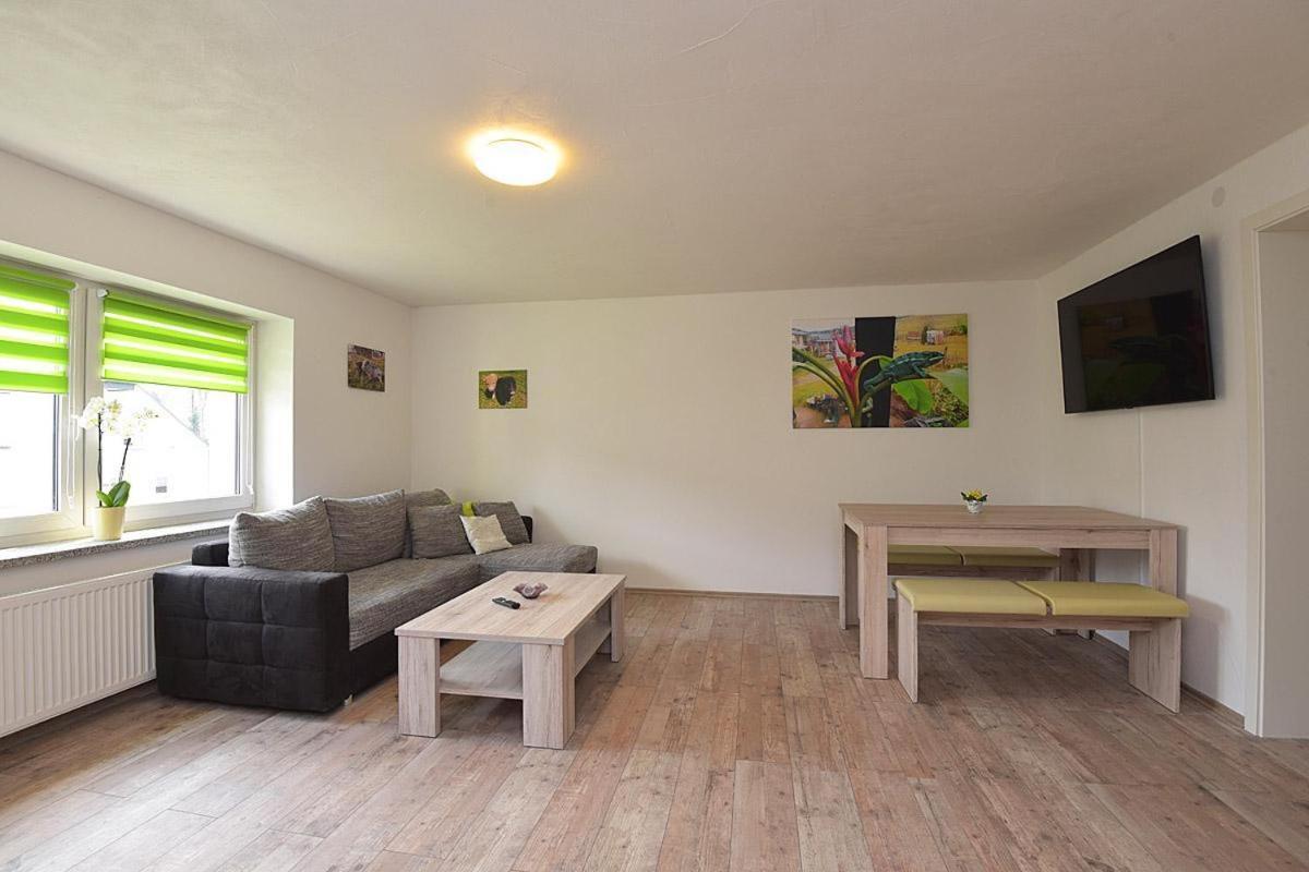 Gasthaus Und Hotel Peterhaensel Spechtsbrunn Kamer foto